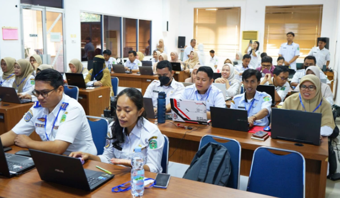 Pemkab Lutim Gelar Pembinaan Statistik Sektoral dan Coaching Portal Satu Data