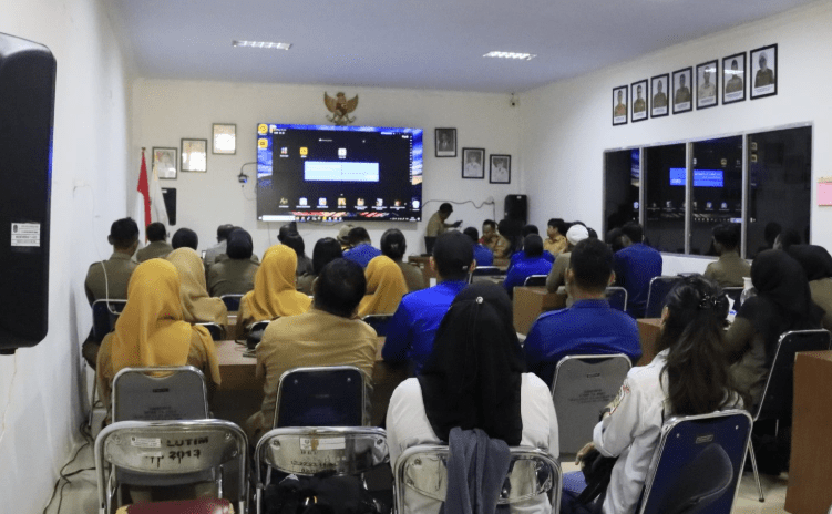 Diskominfo-SP Lutim Simulasikan Call Center 112