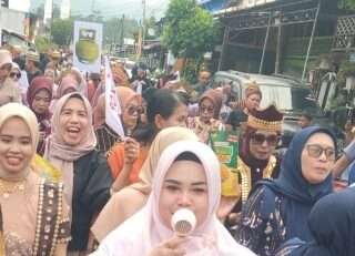 Pengurus KDMP/KKMP Lutim Meriahkan Karnaval Budaya HUT Lutim, Bawa Asesoris Tabung Gas 3Kg
